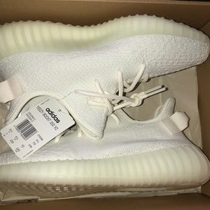 Creme Yeezy Boost 350 V2